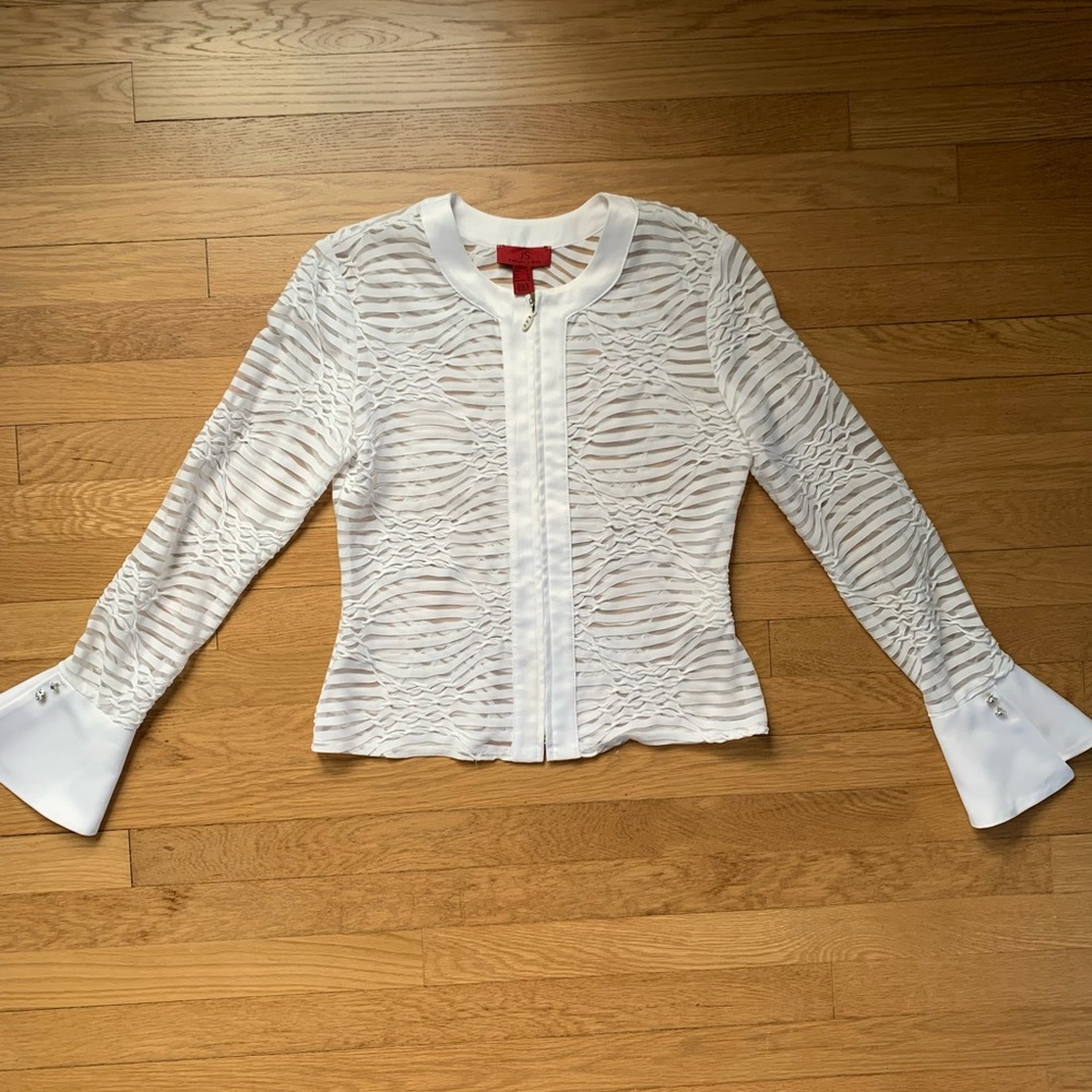 Women’s JS 2 piece set, shirt and jacket in white